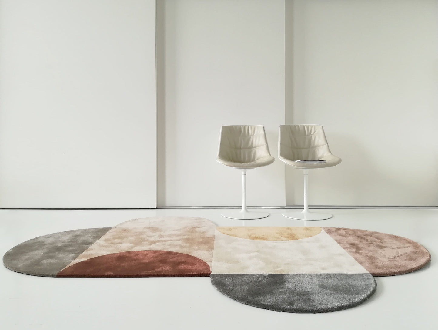 Unfold Geometric Silk Rug